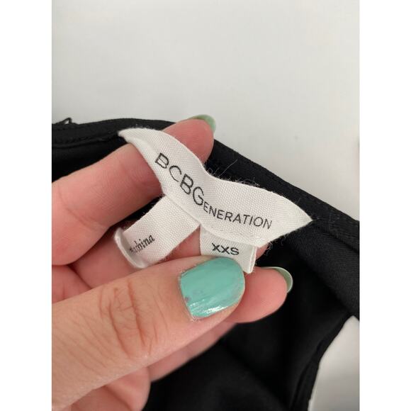 BCBGENERATION Black Bodycon Scoop Neck Lace Mini Dress XXS - Picture 5 of 9